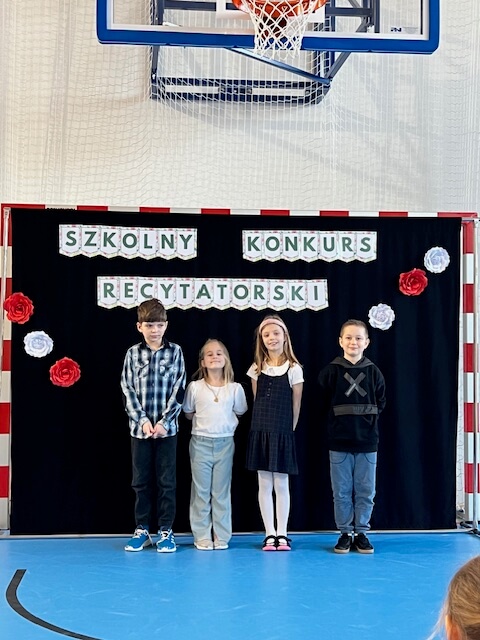Uczestnicy Szkolnego Konkursu Recytatorskiego