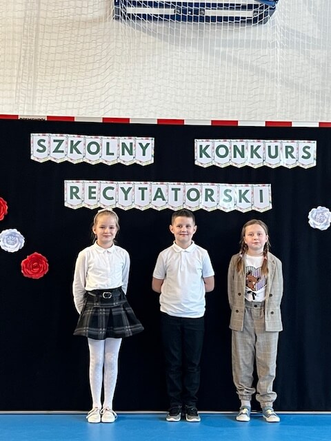 Uczestnicy Szkolnego Konkursu Recytatorskiego