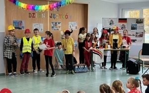 Uczniowie w trakcie obchodów Europejskiego Dnia Języków (8)