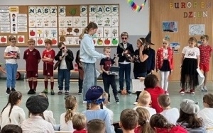 Uczniowie w trakcie obchodów Europejskiego Dnia Języków (7)