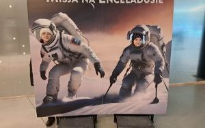 Uczniowie klas IV-VI w trakcie warsztatów w Planetarium (4)