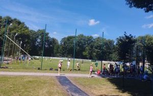 Uczniowie w trakcie obchodów dnia sportu i profilaktyki (8)