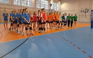 Uczennice podczas rozgrywek (11)
