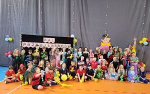 Uczniowie w trakcie Balu Karnawałowego (2)