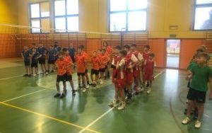 Uczniowie naszej szkoły w trakcie aktywności sportowych (1)