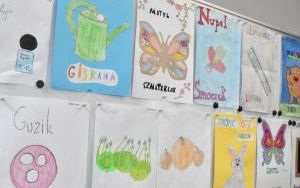 Społeczność szkolna w trakcie obchodów dnia śląskiego (11)