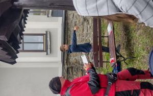 Uczniowie w trakcie rajdu górskiego (5)
