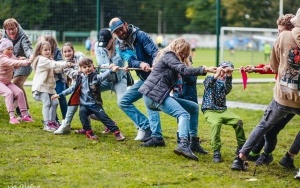 społeczność lokalna w trakcie festynu z okazji Dnia Kartofla (4)