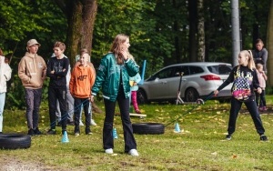 społeczność lokalna w trakcie festynu z okazji Dnia Kartofla (7)