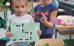 Uczniowie klas II i III  w trakcie zajęć w ramach Europejskiego Tygodnia Kodowania (8)