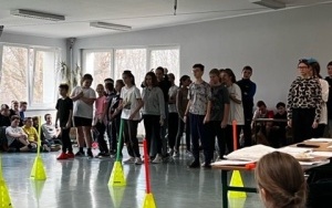 Społeczność szkolna w trakcie obchodów Dnia Patrona (3)
