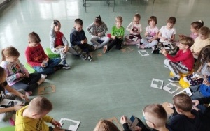 Uczniowie naszej szkoły w trakcie zajęć w ramach programu 
